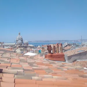 Maison Du Vieux Panier Vieux Port Marsiglia